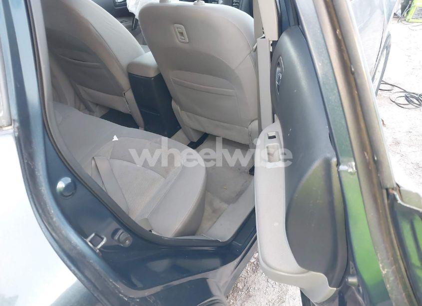 Photo 8 of 2013 Nissan Rogue S (VIN JN8AS5MV1DW122861)