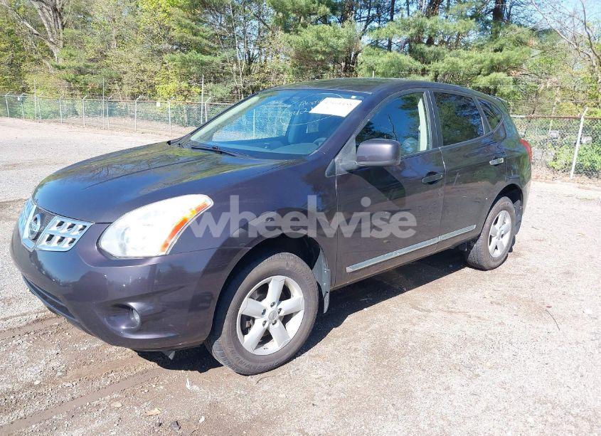 Photo 2 of 2013 Nissan Rogue S (VIN JN8AS5MV1DW145248)