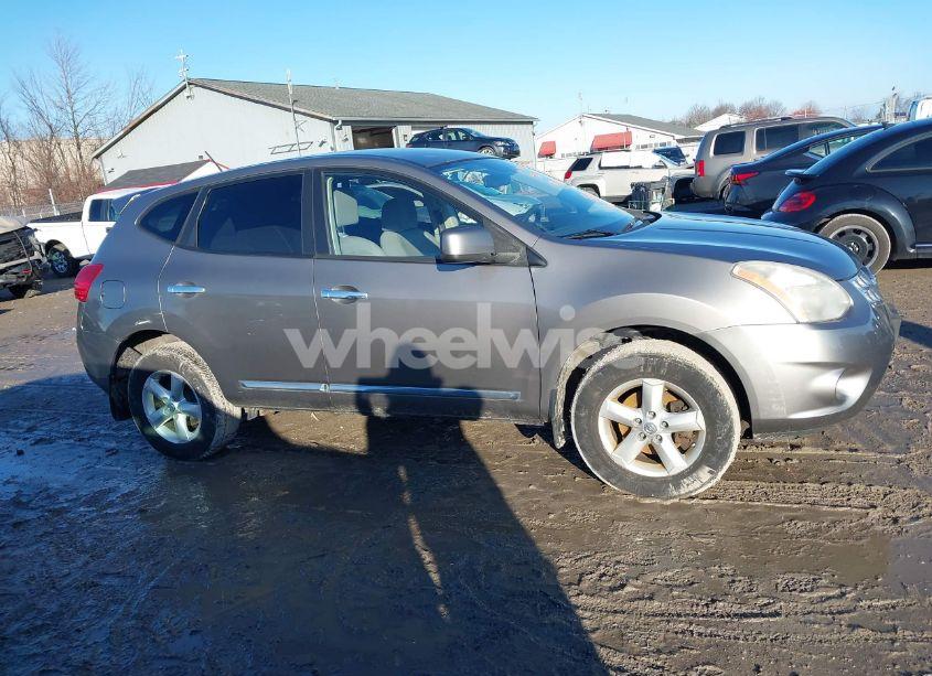 Photo 13 of 2013 Nissan Rogue S (VIN JN8AS5MV1DW149154)