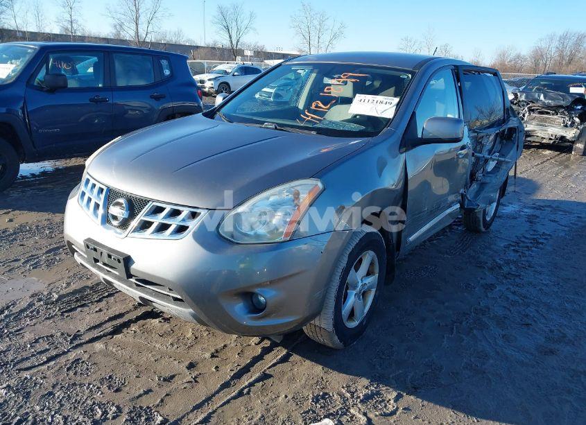 Photo 2 of 2013 Nissan Rogue S (VIN JN8AS5MV1DW149154)