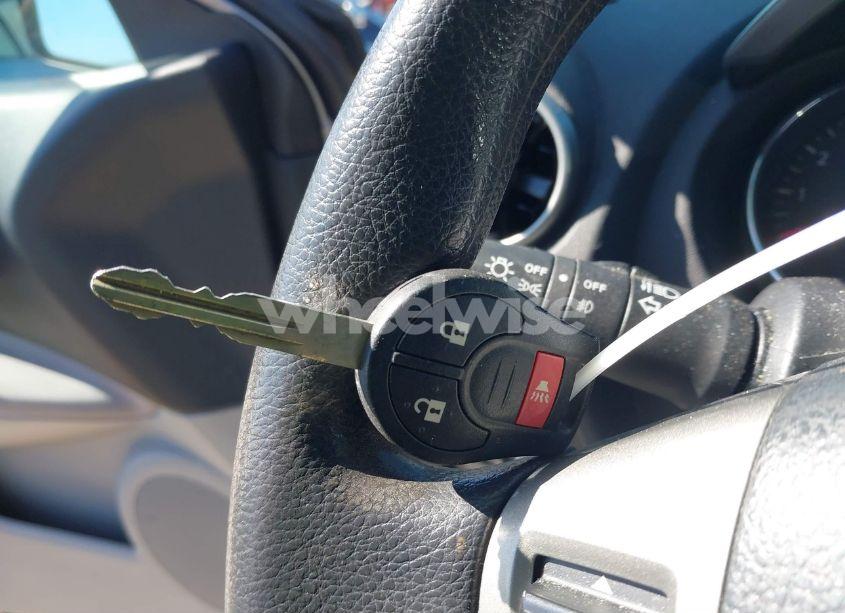 Photo 11 of 2013 Nissan Rogue S (VIN JN8AS5MV1DW613706)