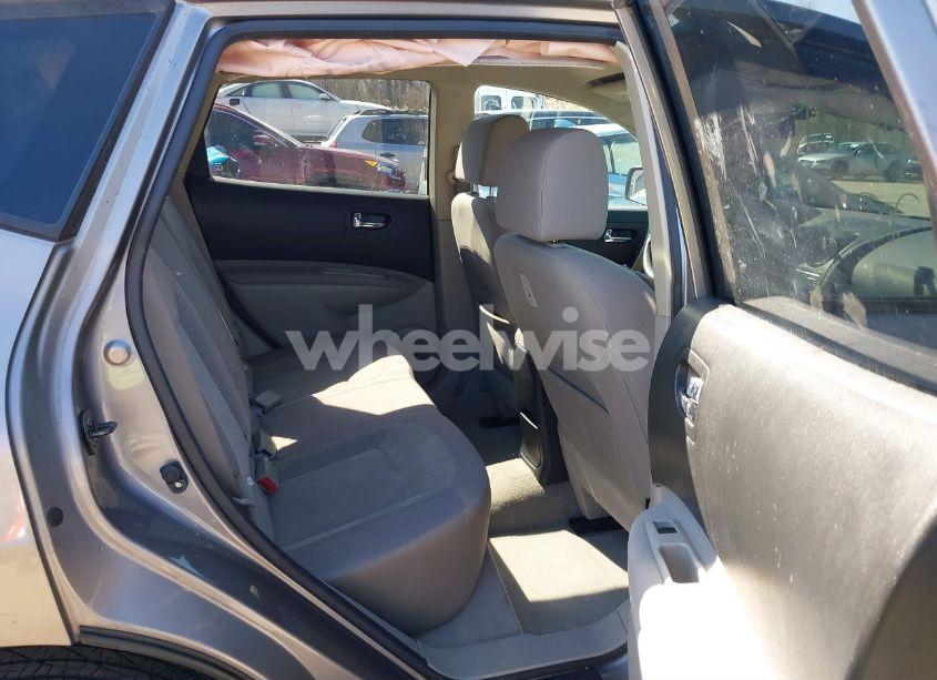 Photo 8 of 2013 Nissan Rogue S (VIN JN8AS5MV1DW613706)