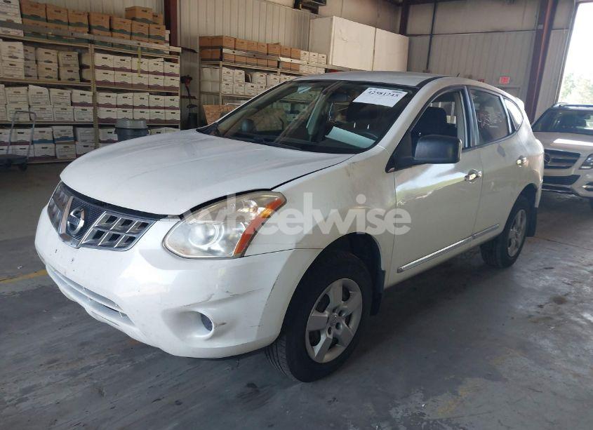 Photo 2 of 2013 Nissan Rogue S (VIN JN8AS5MV1DW622034)