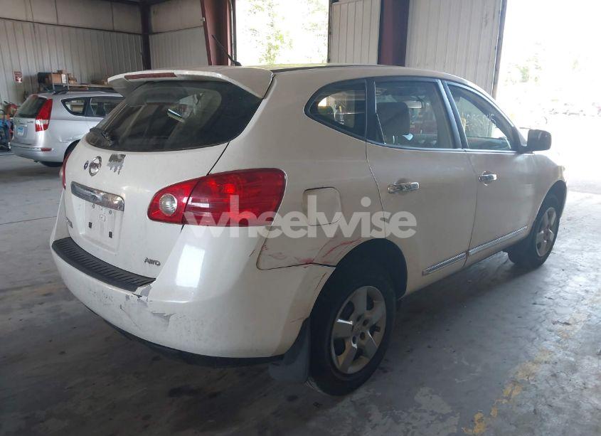 Photo 4 of 2013 Nissan Rogue S (VIN JN8AS5MV1DW622034)