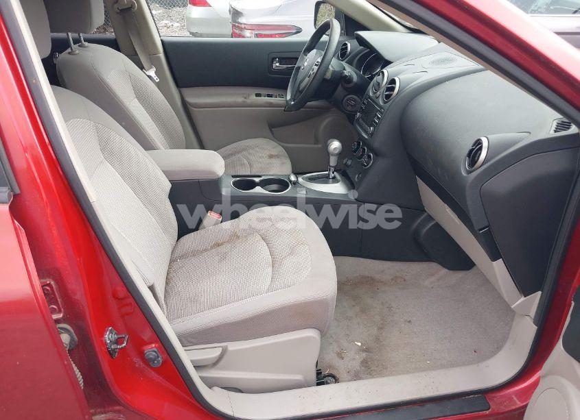 Photo 5 of 2013 Nissan Rogue SV (VIN JN8AS5MV1DW628173)