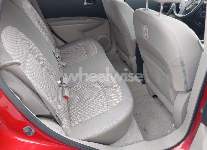 Photo 8 of 2013 Nissan Rogue SV (VIN JN8AS5MV1DW628173)