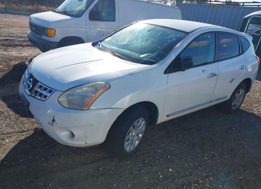 Photo 2 of 2013 Nissan Rogue S (VIN JN8AS5MV1DW643305)