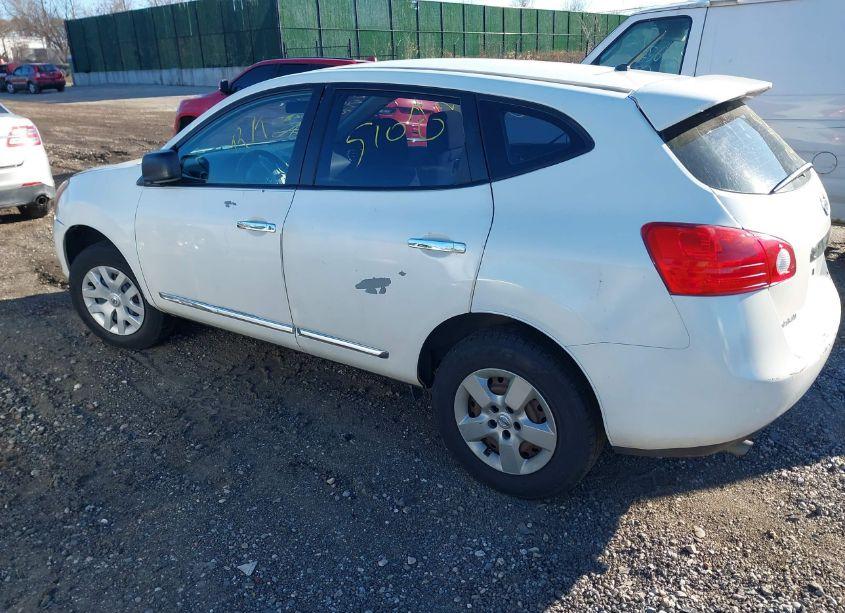 Photo 3 of 2013 Nissan Rogue S (VIN JN8AS5MV1DW643305)