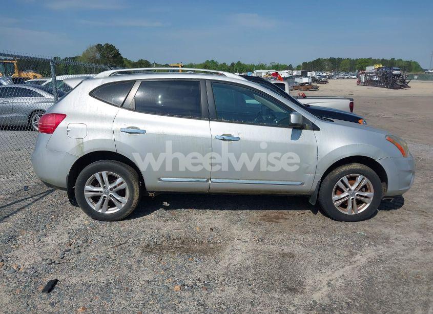 Photo 14 of 2013 Nissan Rogue SV (VIN JN8AS5MV1DW645281)