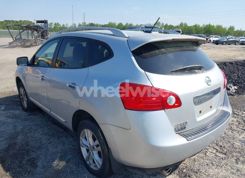 Photo 3 of 2013 Nissan Rogue SV (VIN JN8AS5MV1DW645281)