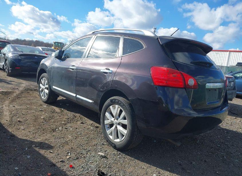 Photo 3 of 2013 Nissan Rogue S (VIN JN8AS5MV1DW646253)