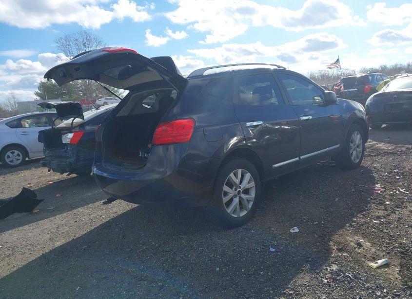 Photo 4 of 2013 Nissan Rogue S (VIN JN8AS5MV1DW646253)