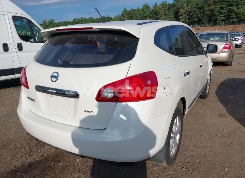 Photo 4 of 2013 Nissan Rogue S (VIN JN8AS5MV1DW663201)