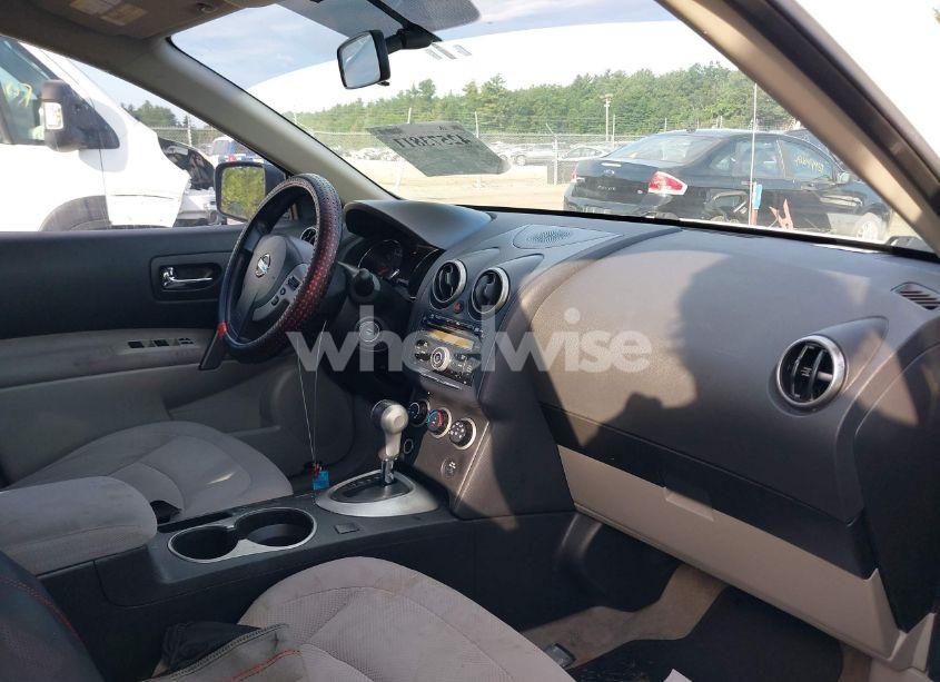 Photo 5 of 2013 Nissan Rogue S (VIN JN8AS5MV1DW663201)