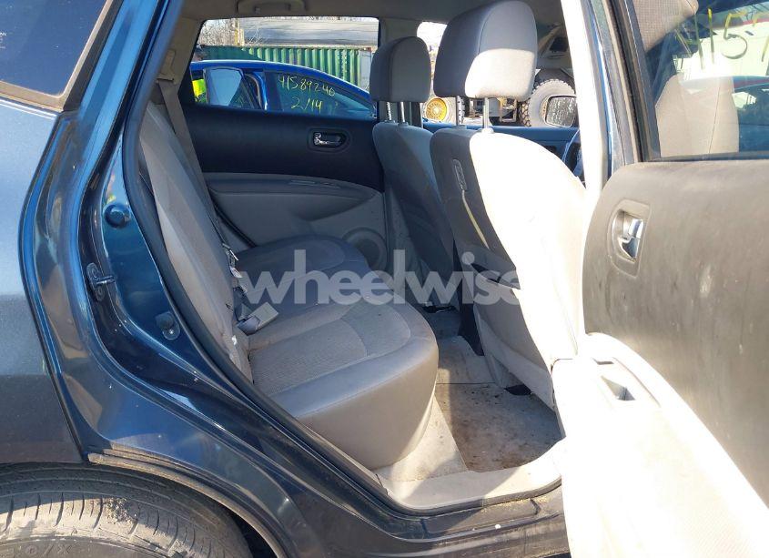 Photo 8 of 2013 Nissan Rogue S (VIN JN8AS5MV1DW665479)