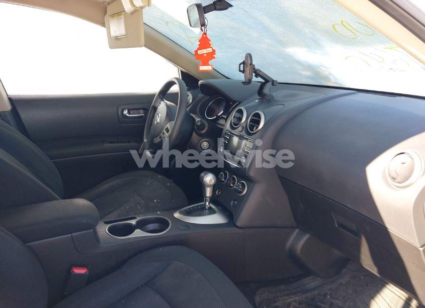 Photo 5 of 2014 Nissan Rogue SELECT S (VIN JN8AS5MV1EW713290)