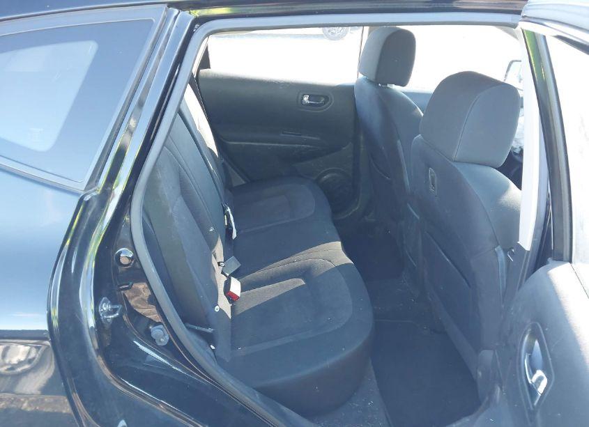 Photo 8 of 2014 Nissan Rogue SELECT S (VIN JN8AS5MV1EW719185)