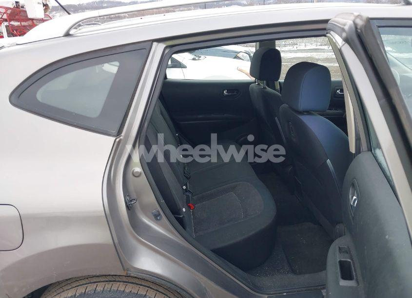 Photo 8 of 2014 Nissan Rogue SELECT S (VIN JN8AS5MV1EW720689)