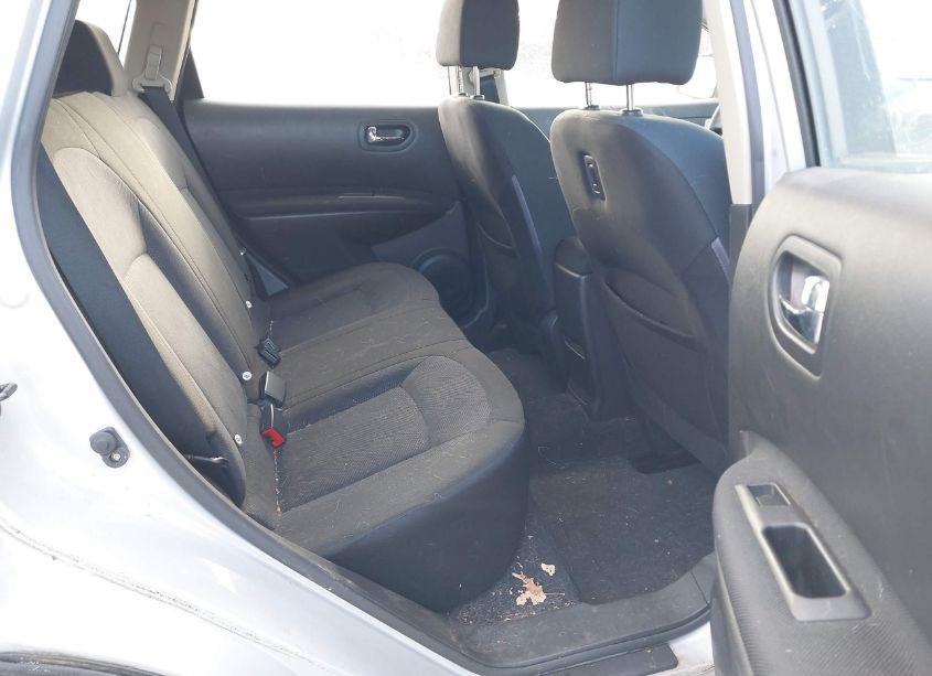 Photo 8 of 2015 Nissan Rogue SELECT S (VIN JN8AS5MV1FW251315)