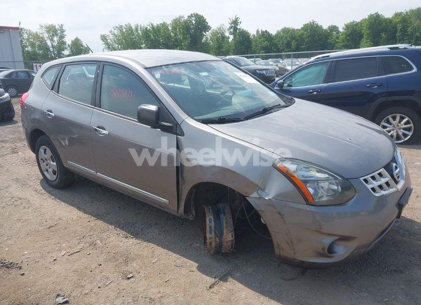 2015 Nissan Rogue SELECT S (VIN JN8AS5MV1FW252318) main photo