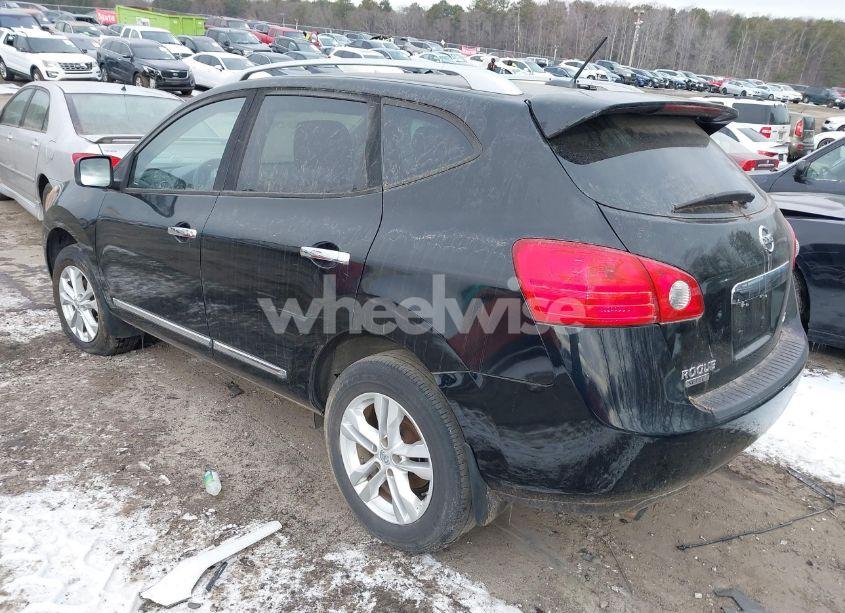 Photo 3 of 2015 Nissan Rogue SELECT S (VIN JN8AS5MV1FW259186)