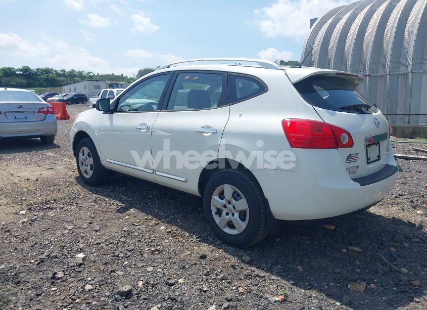 Photo 3 of 2015 Nissan Rogue SELECT S (VIN JN8AS5MV1FW753421)