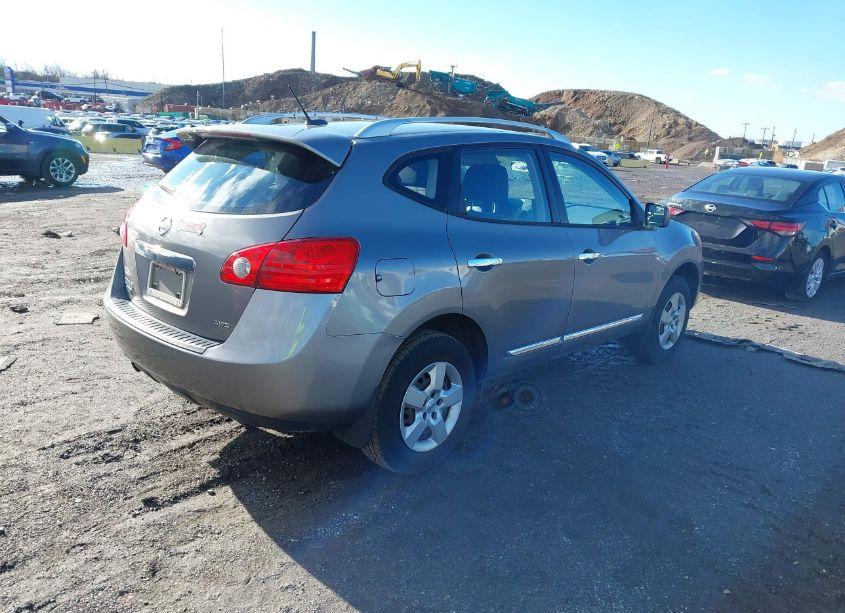 Photo 4 of 2015 Nissan Rogue SELECT S (VIN JN8AS5MV1FW754391)