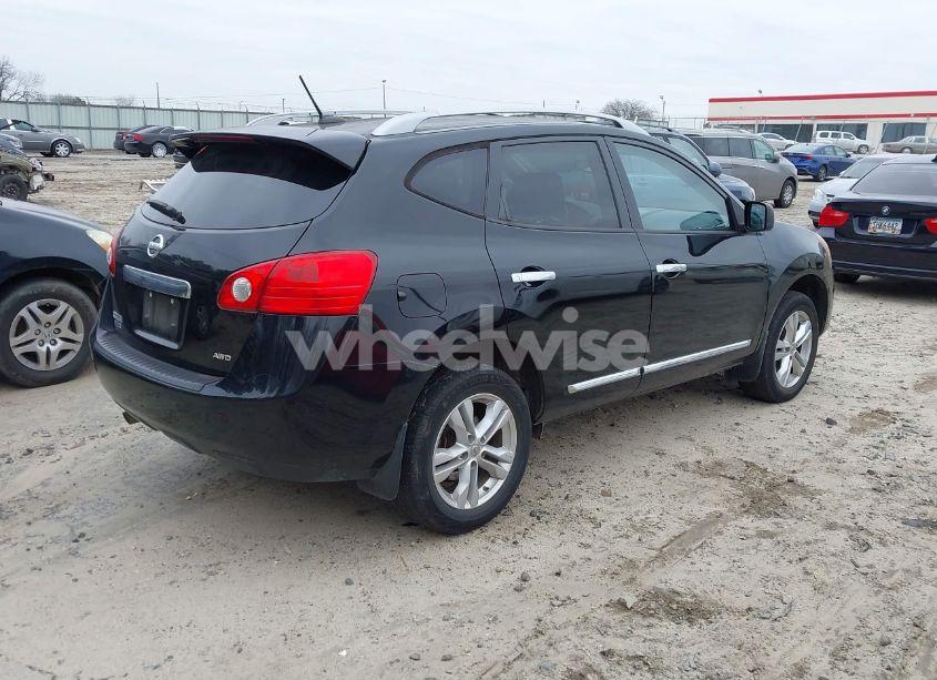 Photo 4 of 2015 Nissan Rogue SELECT S (VIN JN8AS5MV1FW762149)