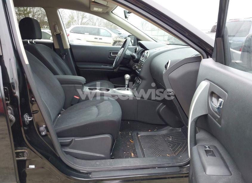 Photo 5 of 2015 Nissan Rogue SELECT S (VIN JN8AS5MV1FW762149)