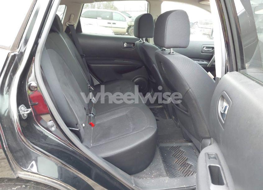 Photo 8 of 2015 Nissan Rogue SELECT S (VIN JN8AS5MV1FW762149)