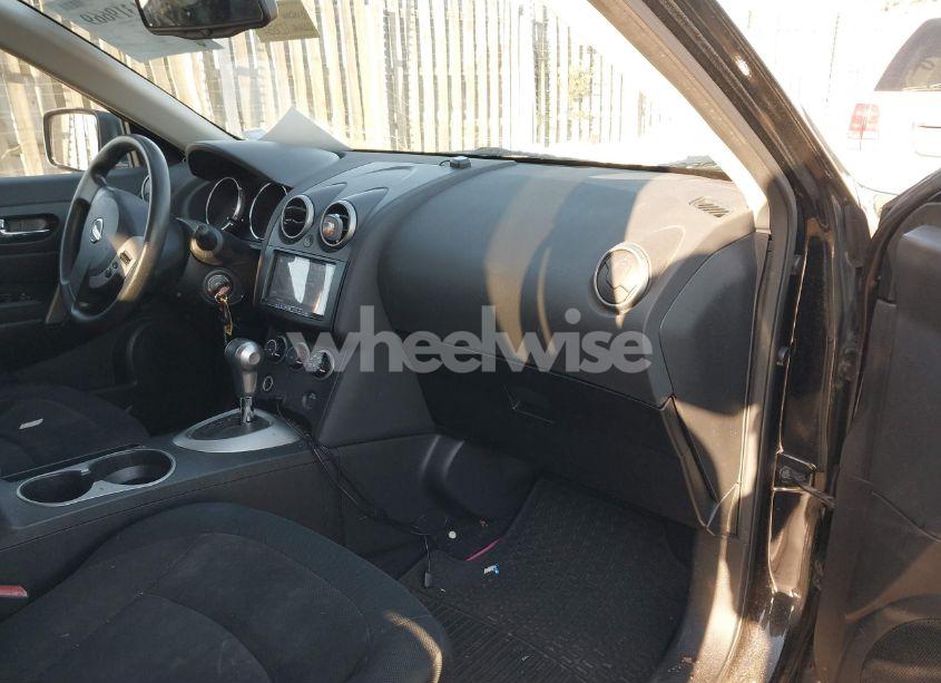 Photo 5 of 2010 Nissan Rogue S (VIN JN8AS5MV2AW103229)