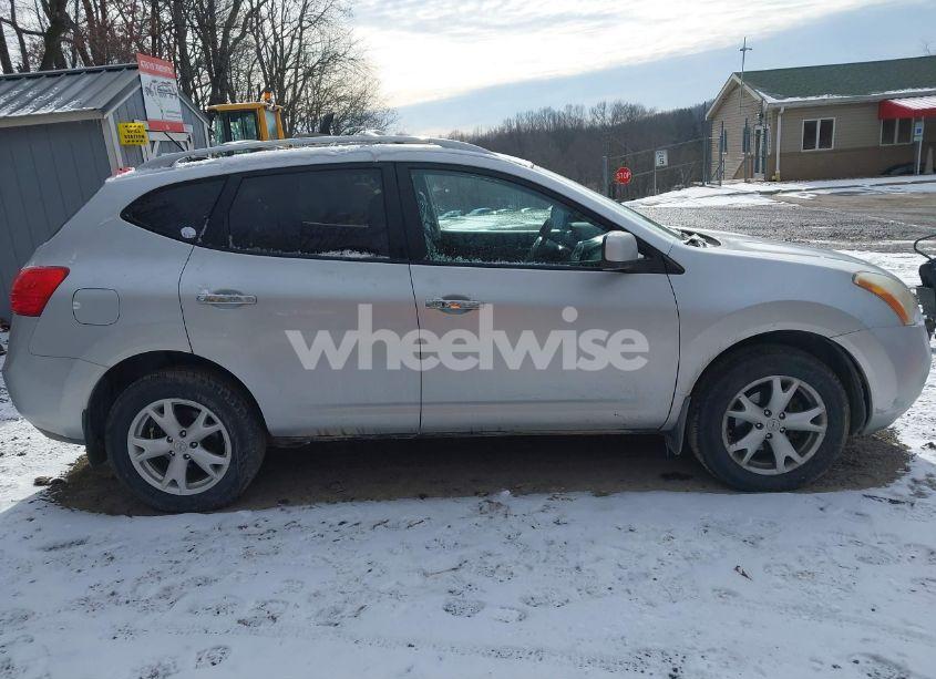 Photo 13 of 2010 Nissan Rogue SL (VIN JN8AS5MV2AW121634)