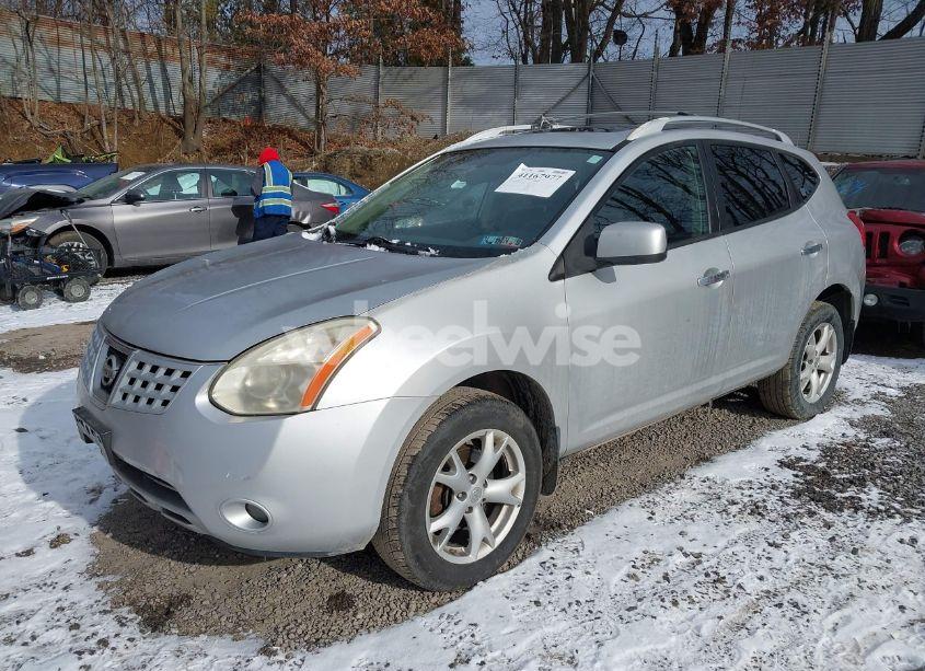 Photo 2 of 2010 Nissan Rogue SL (VIN JN8AS5MV2AW121634)