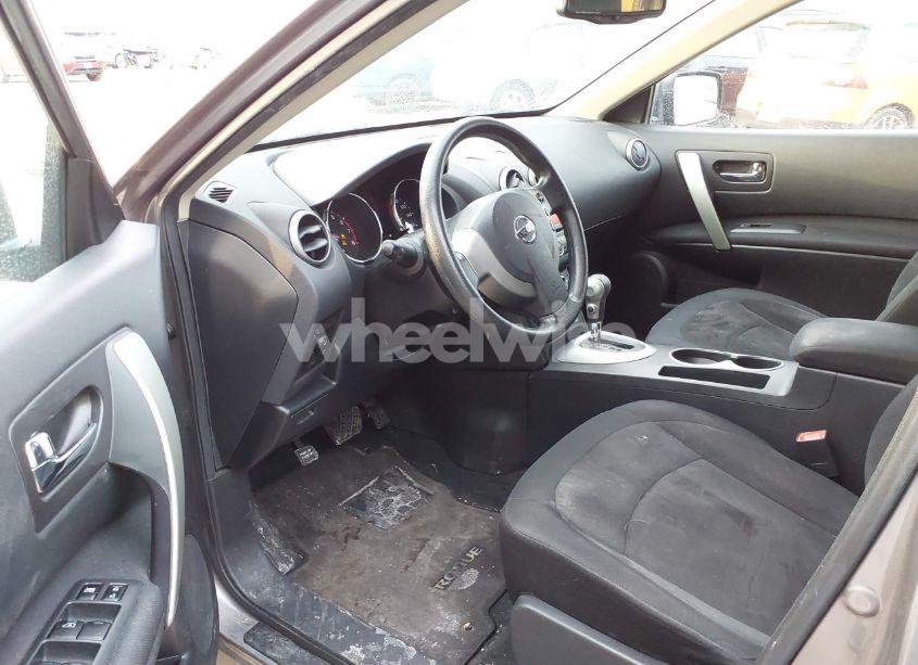 Photo 12 of 2010 Nissan Rogue S (VIN JN8AS5MV2AW130933)