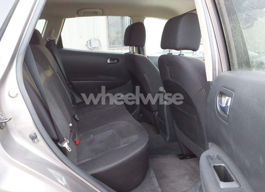 Photo 8 of 2010 Nissan Rogue S (VIN JN8AS5MV2AW130933)