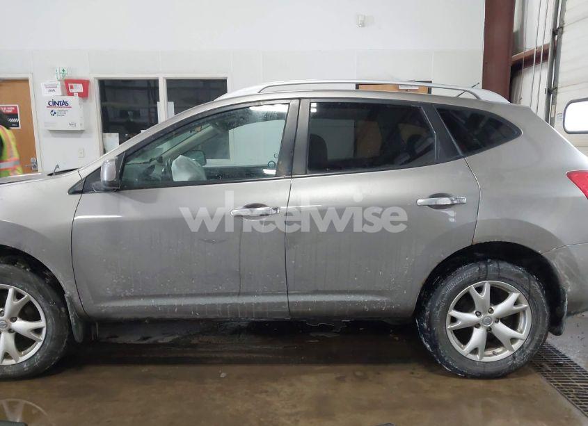 Photo 14 of 2010 Nissan Rogue SL (VIN JN8AS5MV2AW144492)
