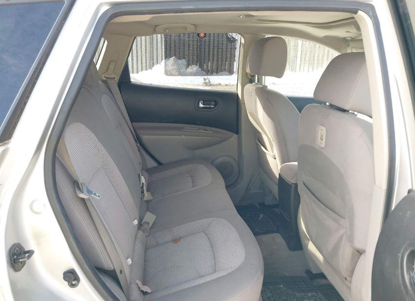 Photo 8 of 2010 Nissan Rogue SL (VIN JN8AS5MV2AW601026)