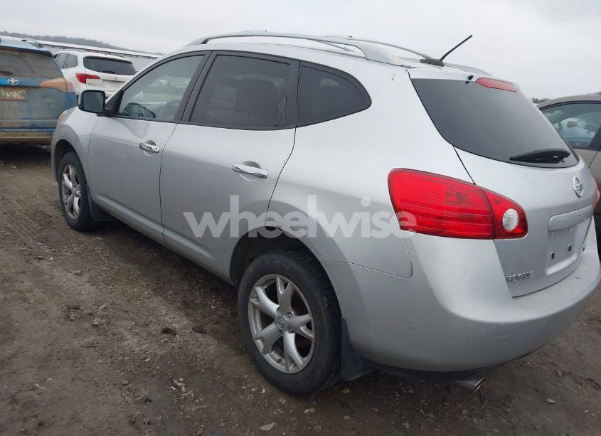 Photo 3 of 2010 Nissan Rogue SL (VIN JN8AS5MV2AW601477)