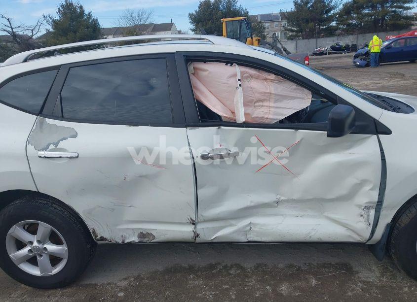 Photo 5 of 2010 Nissan Rogue S (VIN JN8AS5MV2AW607344)