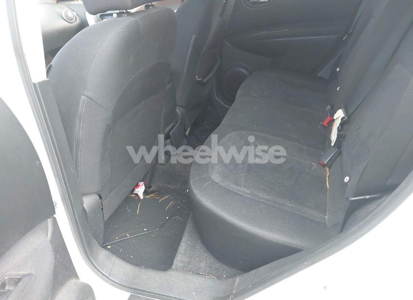 Photo 7 of 2010 Nissan Rogue S (VIN JN8AS5MV2AW607344)