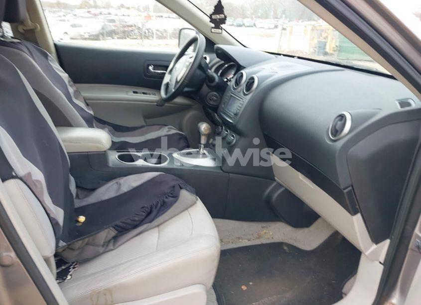 Photo 5 of 2011 Nissan Rogue SV (VIN JN8AS5MV2BW260678)