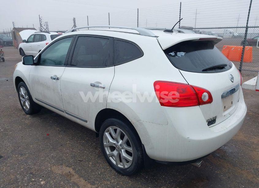 Photo 3 of 2011 Nissan Rogue SV (VIN JN8AS5MV2BW273477)