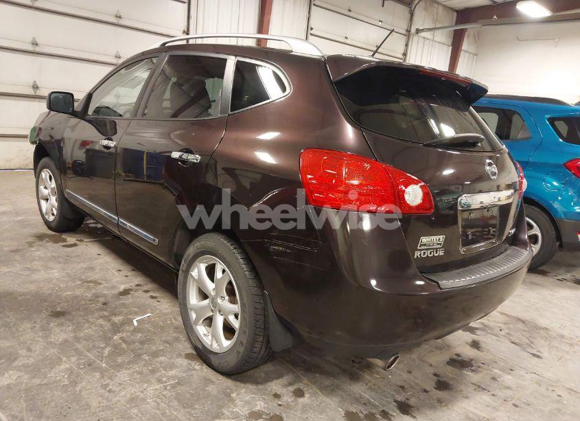 Photo 3 of 2011 Nissan Rogue SV (VIN JN8AS5MV2BW280199)