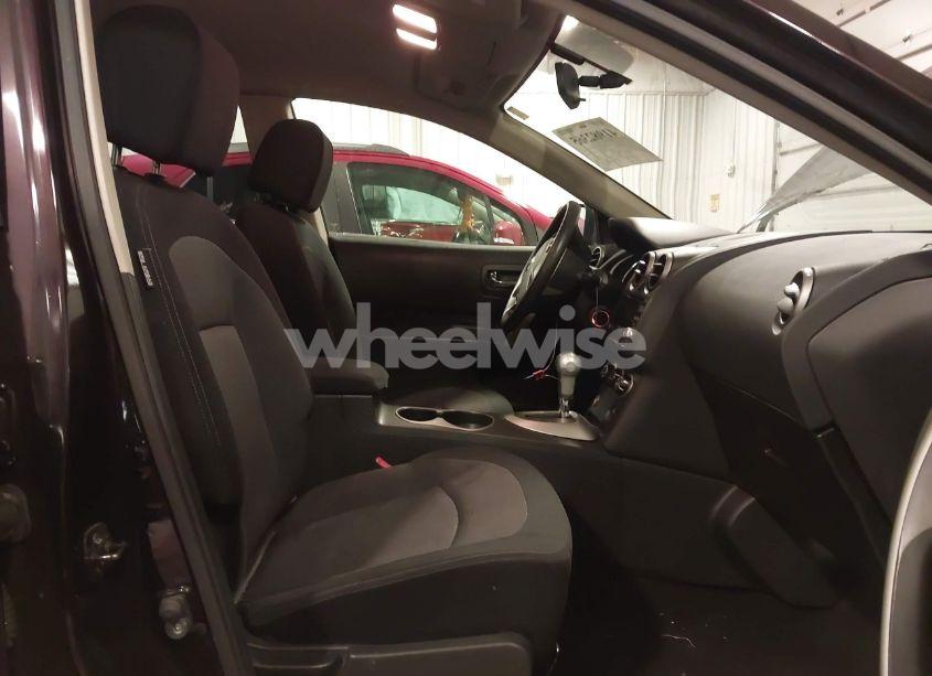 Photo 5 of 2011 Nissan Rogue SV (VIN JN8AS5MV2BW280199)