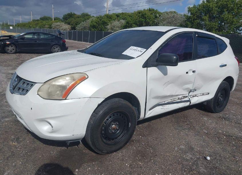 Photo 2 of 2011 Nissan Rogue S (VIN JN8AS5MV2BW293065)