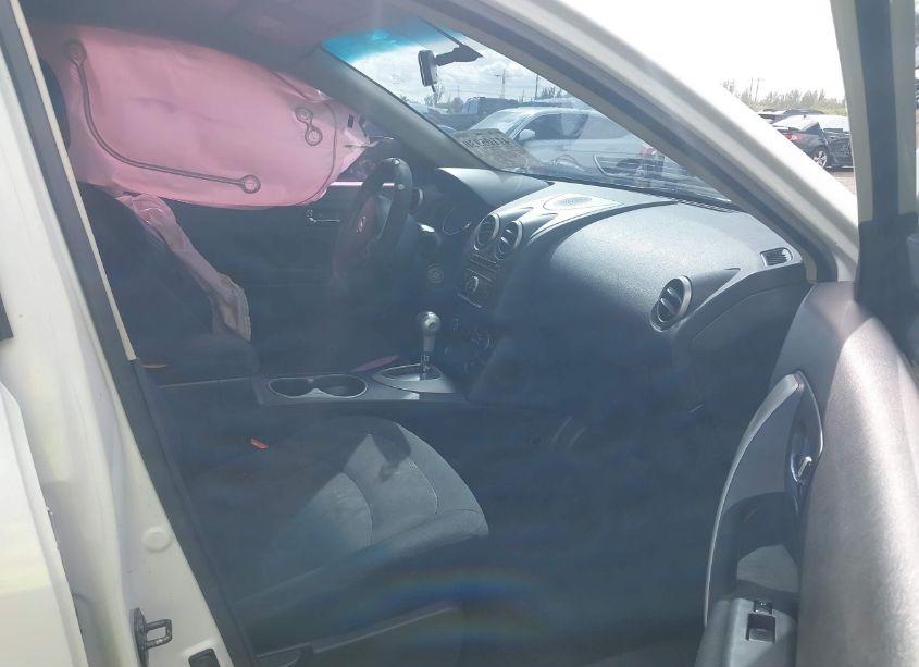 Photo 5 of 2011 Nissan Rogue S (VIN JN8AS5MV2BW293065)