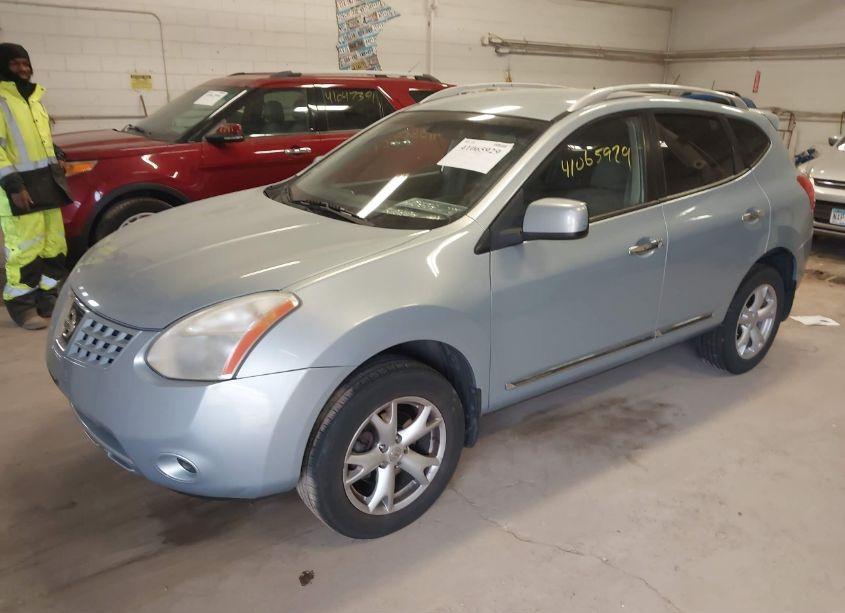 Photo 2 of 2011 Nissan Rogue SV (VIN JN8AS5MV2BW302072)