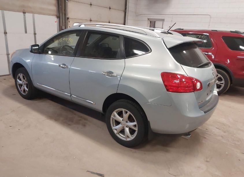 Photo 3 of 2011 Nissan Rogue SV (VIN JN8AS5MV2BW302072)