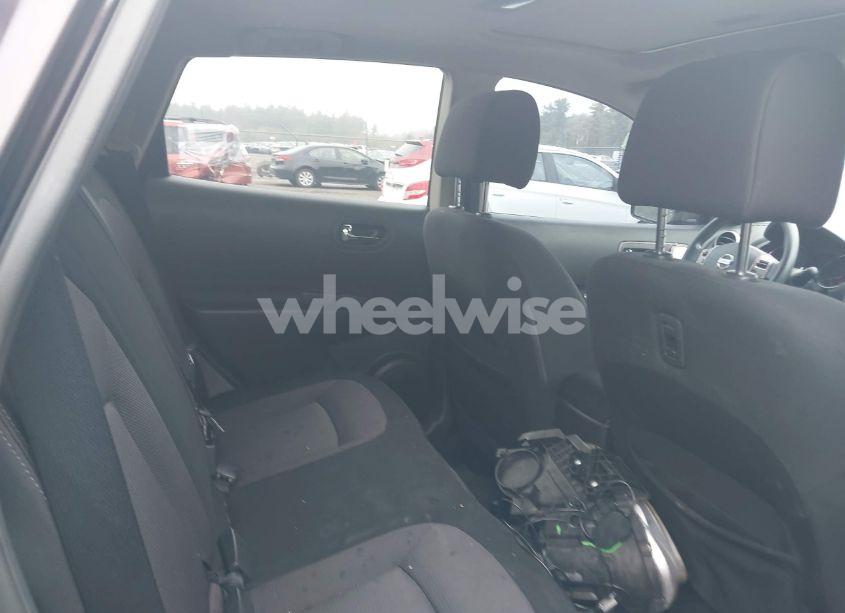 Photo 8 of 2011 Nissan Rogue SV (VIN JN8AS5MV2BW311371)