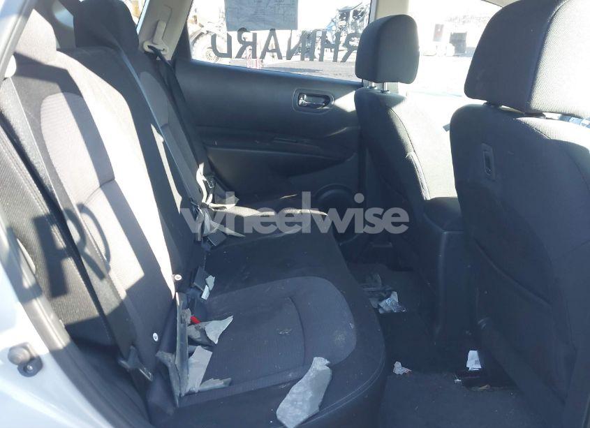 Photo 8 of 2011 Nissan Rogue SV (VIN JN8AS5MV2BW314044)